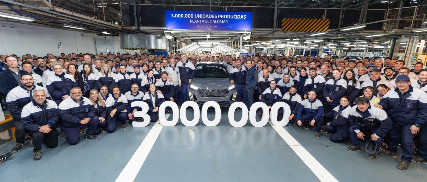 Stellantis 3.000.000 de unidades en El Palomar Peugeot 2008