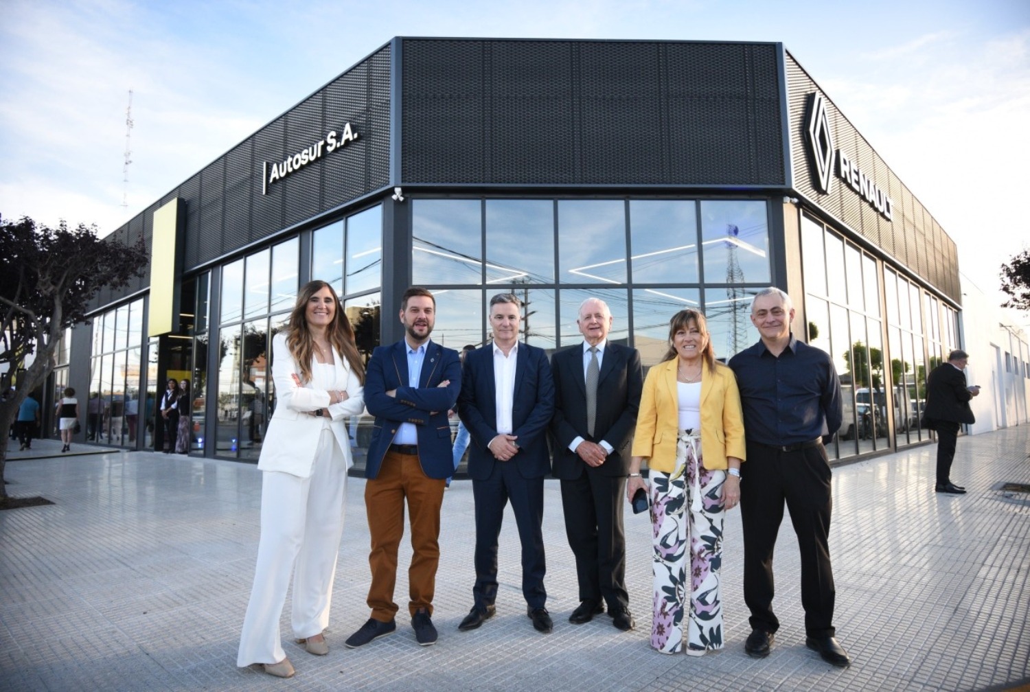 Autosur S.A. concesionario Renault New R Store