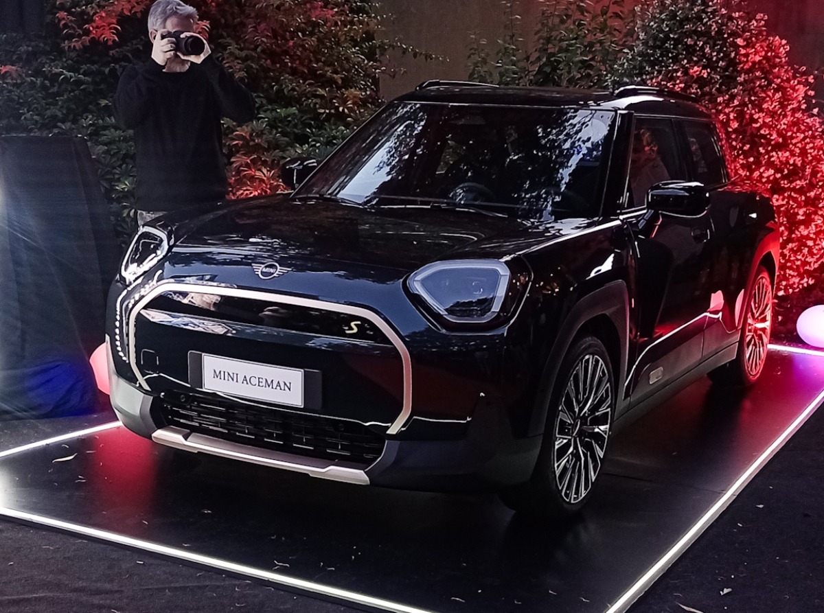 MINI Aceman