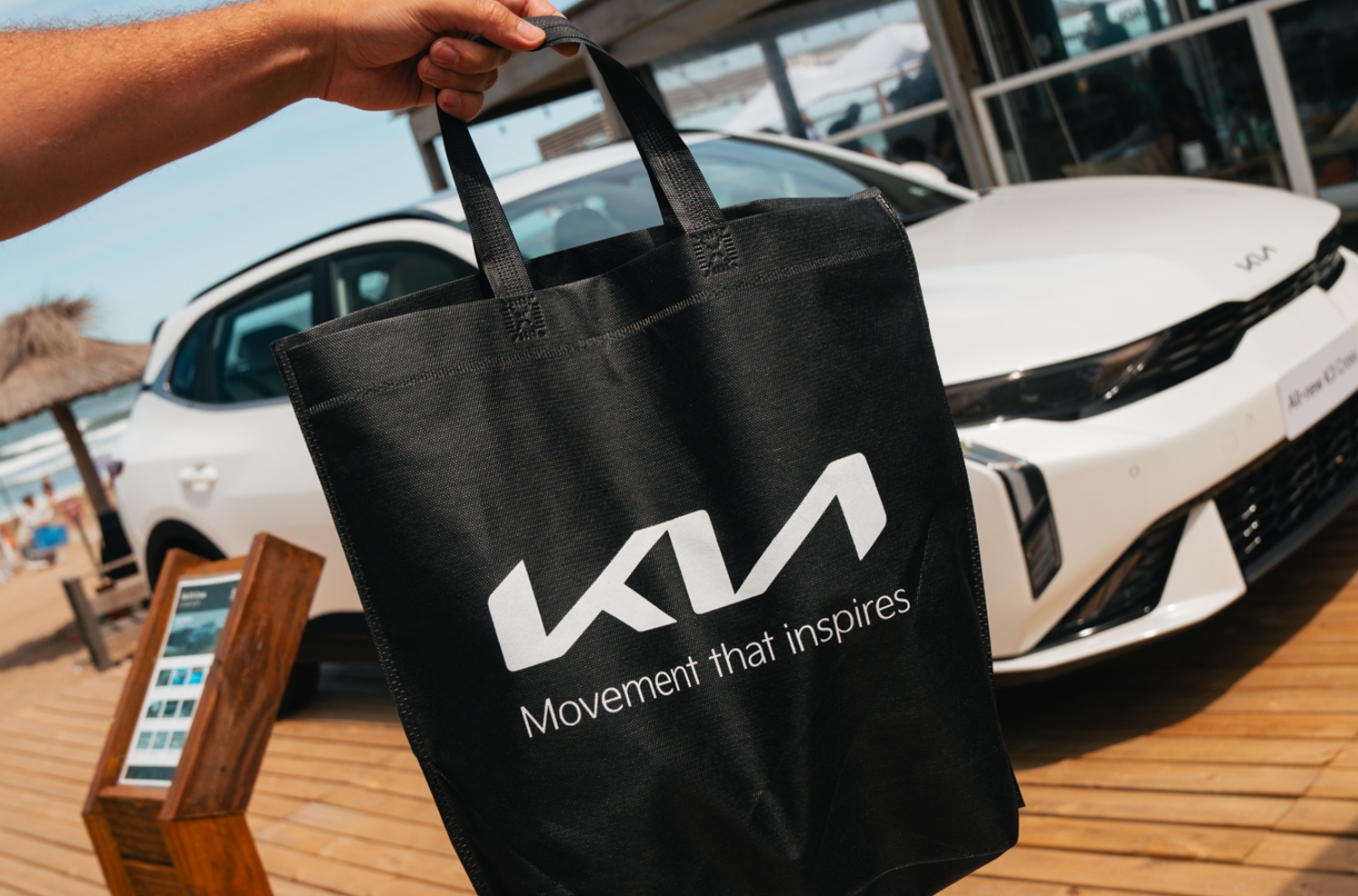 Kia Costa Esmeralda 2026