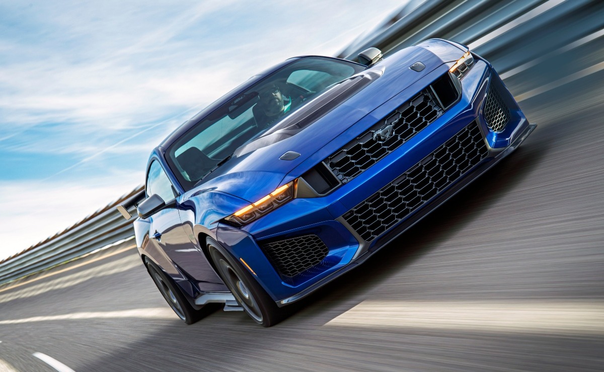 Ford Mustang Dark Horse SC