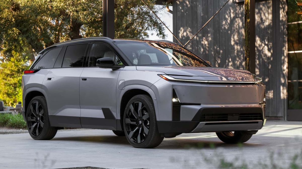 Toyota Highlander EV