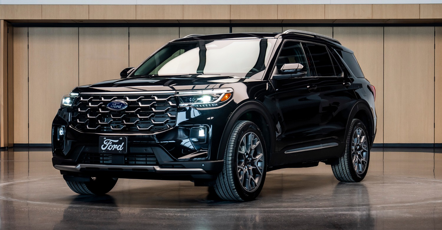 Ford Explorer Papa León XIV