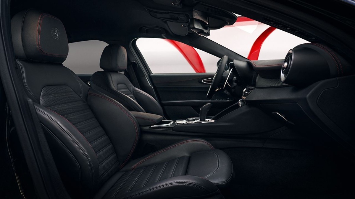 Alfa Romeo Giulia y Stelvio Carbon Perfomance