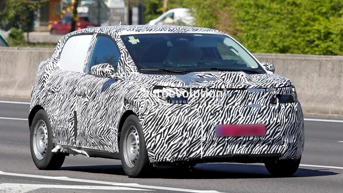 Dacia Spring base Twingo camuflado