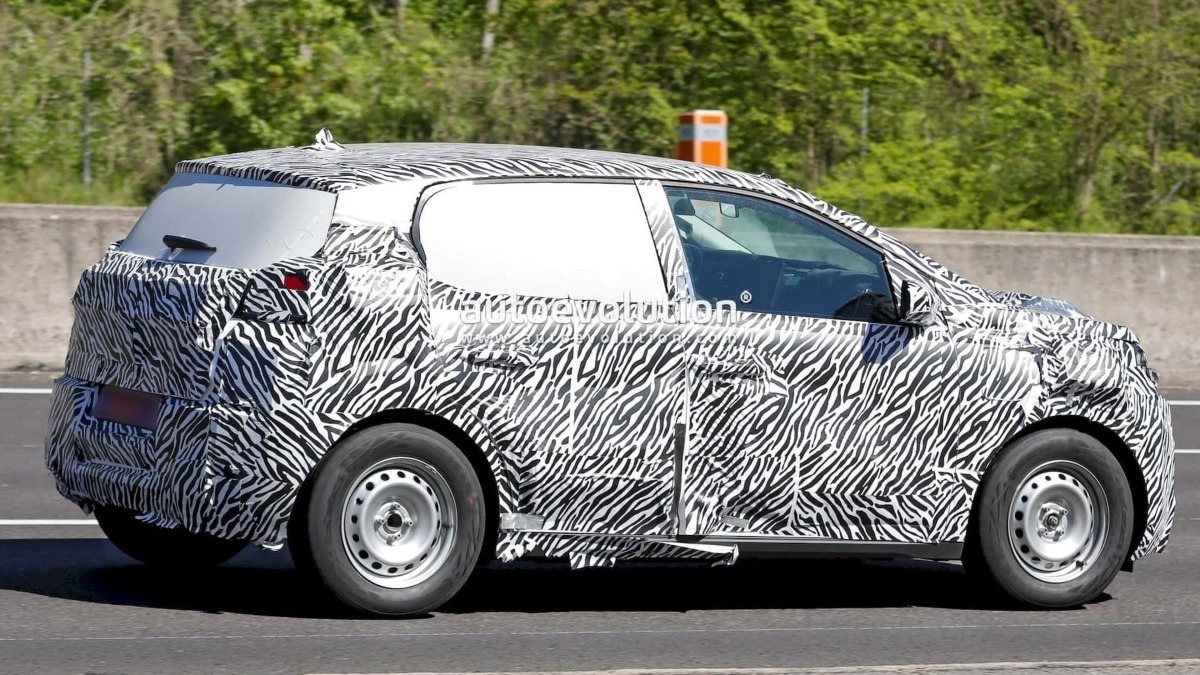 Dacia Spring base Twingo camuflado