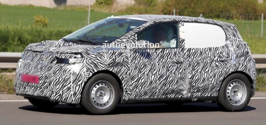 Dacia Spring base Twingo camuflado