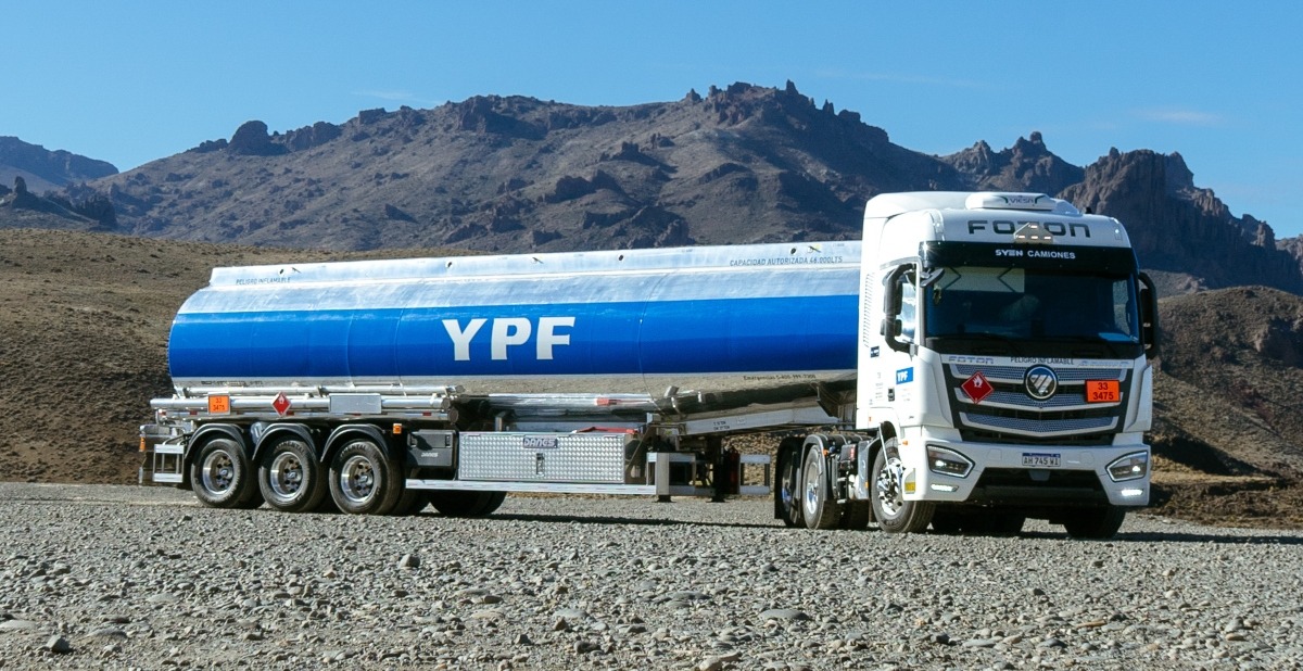 Foton Auman R YPF - Cargas peligrosas