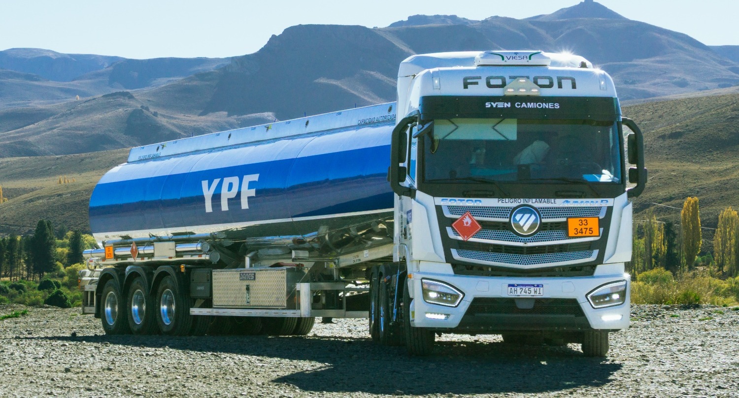 Foton Auman R YPF - Cargas peligrosas