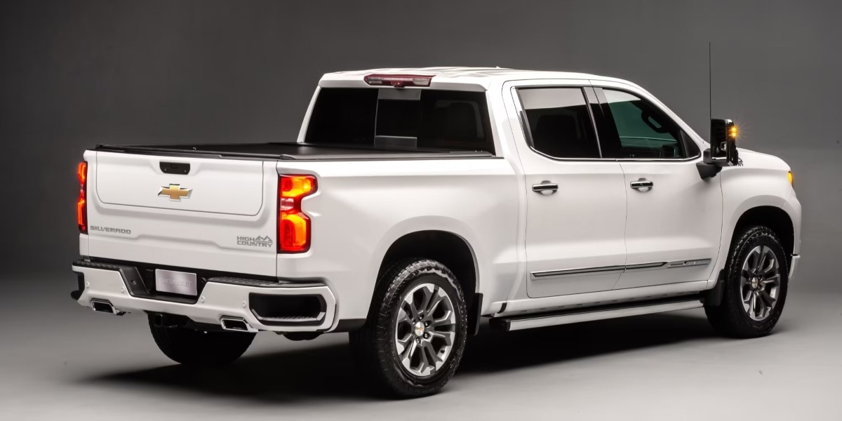 Chevrolet Silverado MY2026