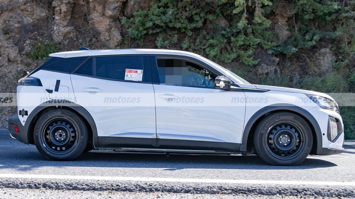 Peugeot 208 2027 mula de pruebas