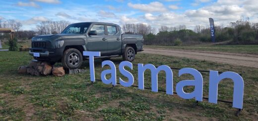 kia tasman