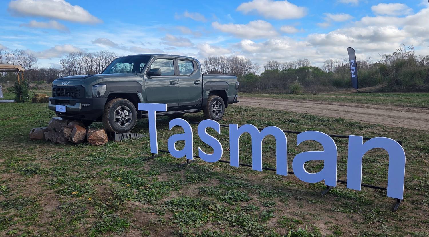 kia tasman