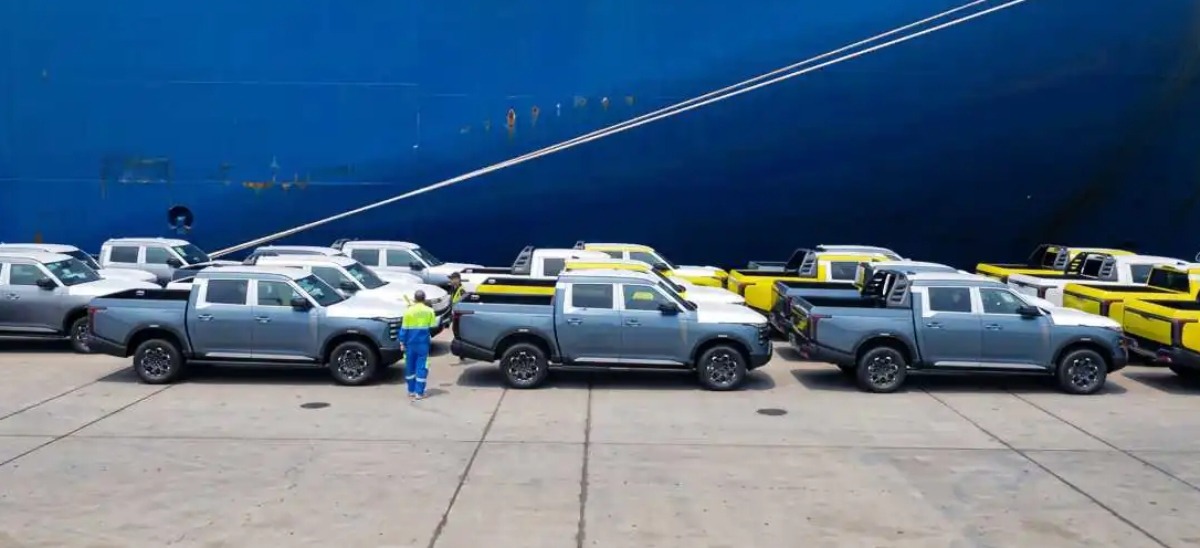 Nissan Frontier Pro PHEV embarque Latam