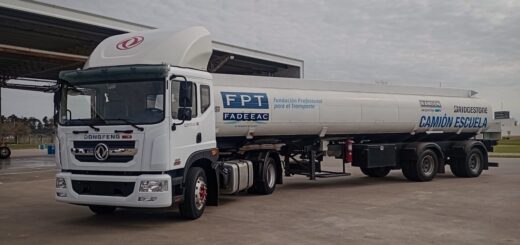 Dongfeng Captain D 1830 Tractor