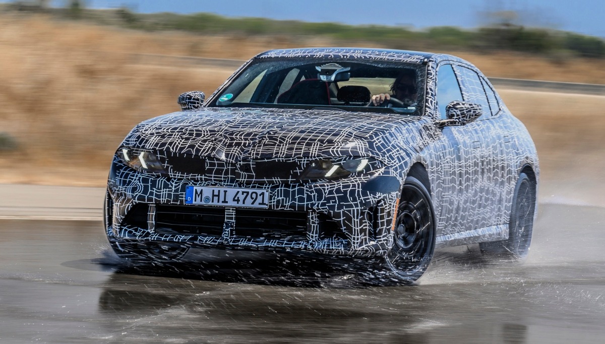BMW Serie 3 M350 camuflado