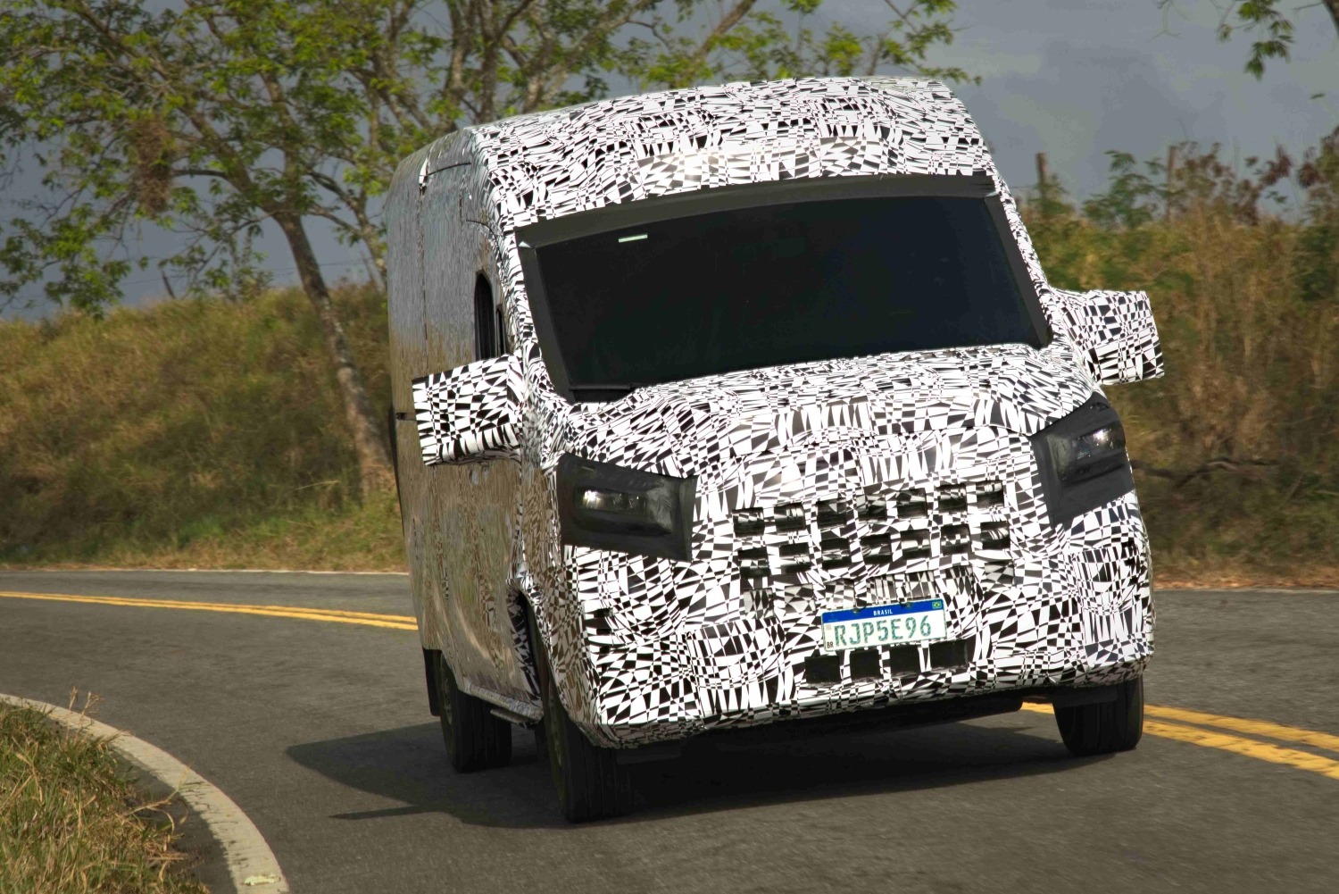 Volkswagen utilitario camuflado