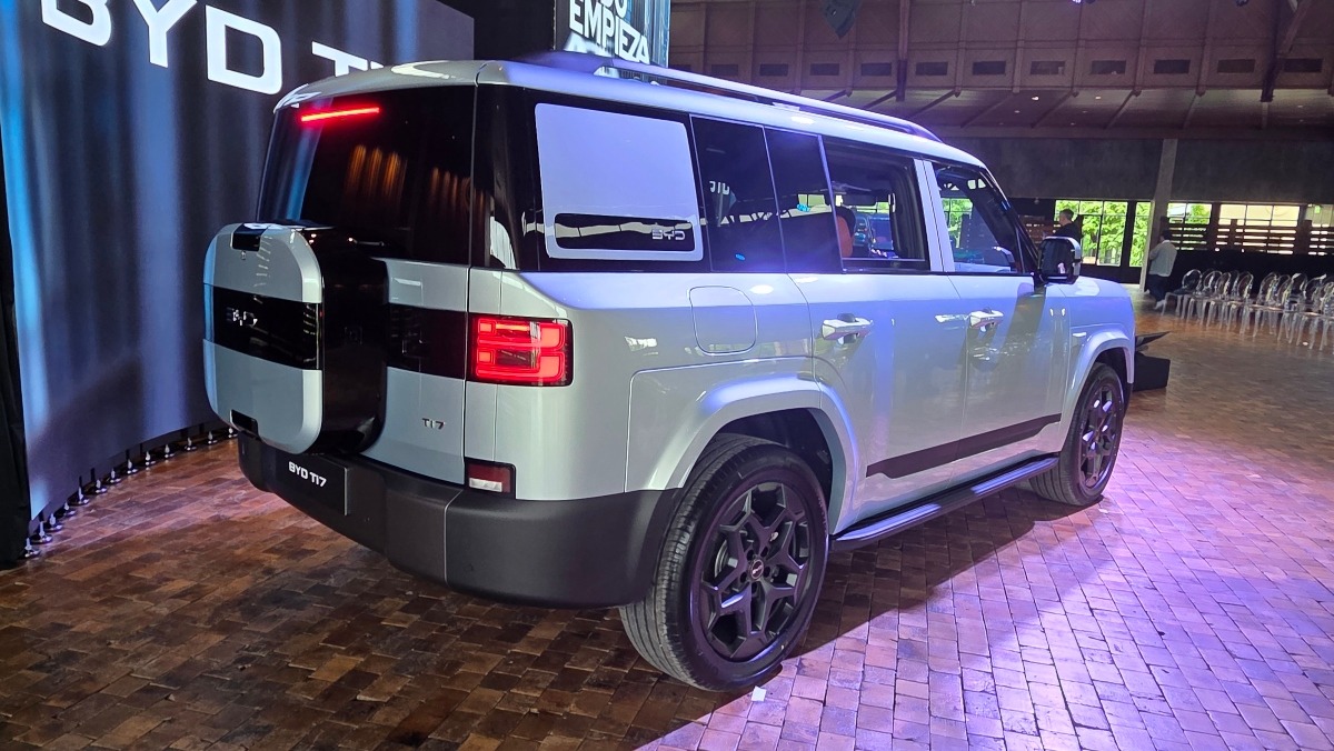 BYD Ti7 
